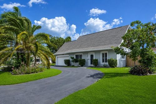 1690 Ne 25th Ave, Pompano Beach, FL, 33062-3218 | Card Image