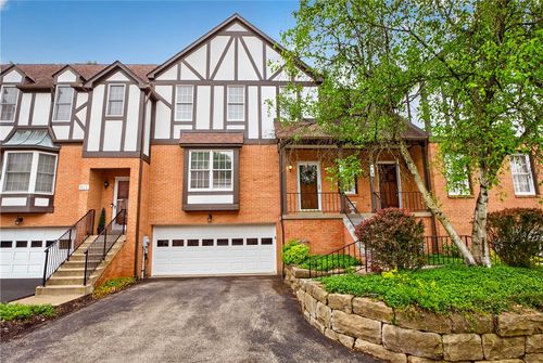 313 Kingsberry Cir, Pittsburgh, PA, 15234-1000 | Card Image
