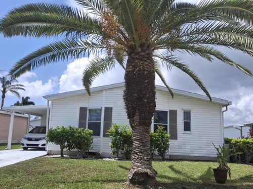 3701 Sleepy Hollow Ln, Port St Lucie, FL, 34952-3121 | Card Image