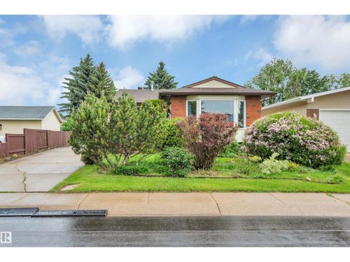 4524 20a Ave Nw, Edmonton, AB, T6L2Z5 | Card Image