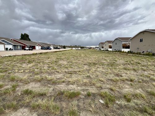 281 Country Club Pkwy, Spring Creek, NV, 89815-5826 | Card Image