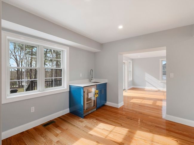 6 Lovis Ave, House other with 4 bedrooms, 3 bathrooms and 6 parking in Wakefield MA | Image 13