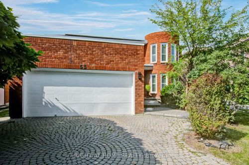53 Waltham Cres, Richmond Hill, ON, L4B1Z3 | Card Image