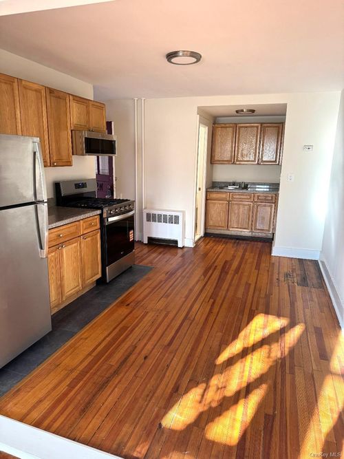 apt-2n-81 Wallace St, Eastchester, NY, 10707-3069 | Card Image