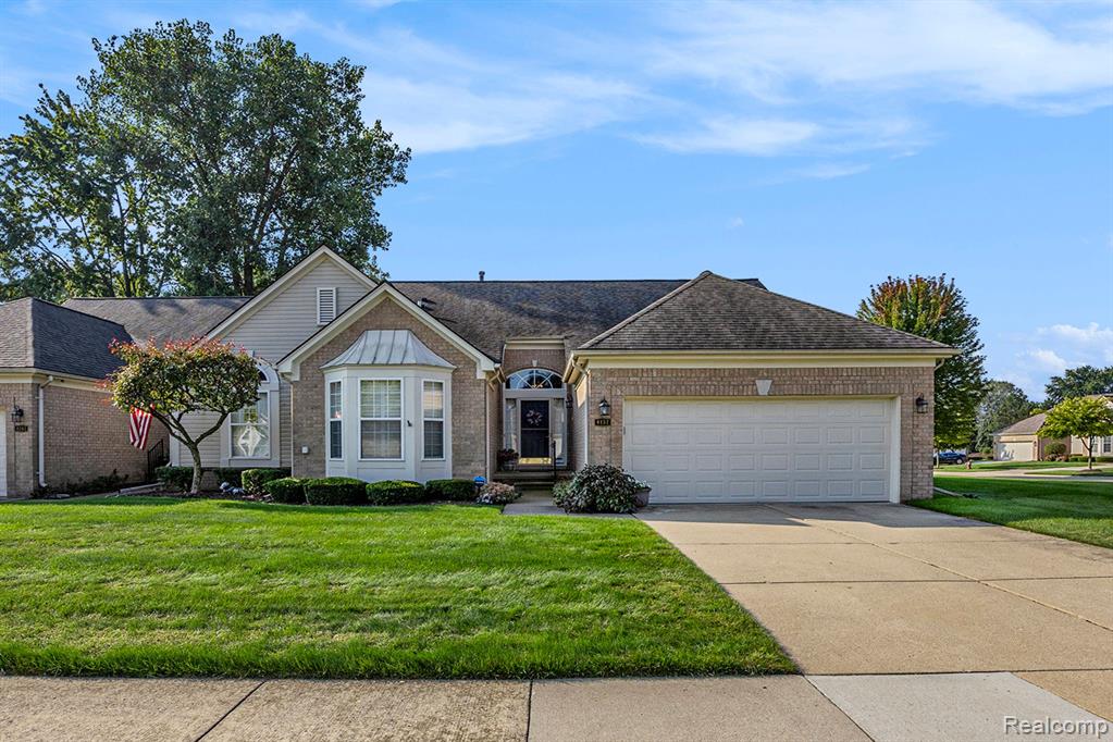 Paisley , Sterling Heights, MI 48314
