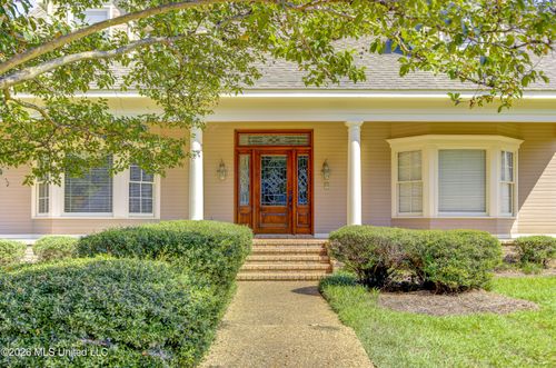 301 Concord Dr, Clinton, MS, 39056-5722 | Card Image