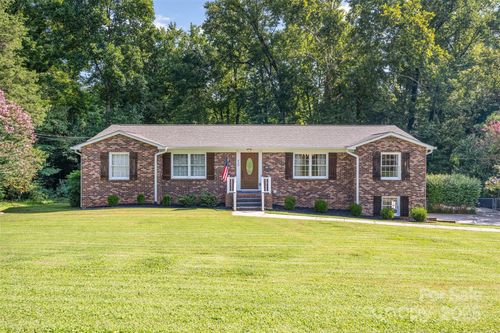330 Club Dr, Gastonia, NC, 28054-3929 | Card Image