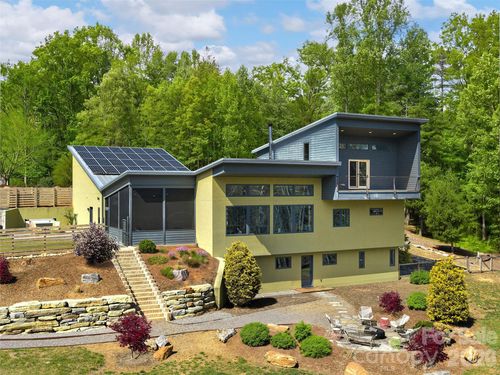 15 Sourwood Ln, Fletcher, NC, 28732-9723 | Card Image
