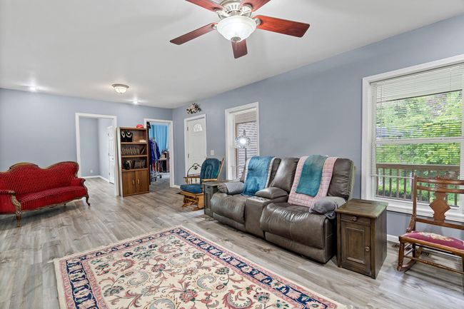902 Union St, House other with 3 bedrooms, 2 bathrooms and null parking in Glasgow MO | Image 12