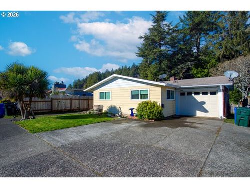 1745 Greenwood Ave, Reedsport, OR, 97467-1043 | Card Image