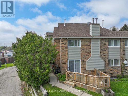 8-19 Wren Crt, Tillsonburg, ON, N4G5K2 | Card Image