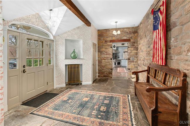 2332 Kunsman Rd, House other with 6 bedrooms, 5 bathrooms and null parking in Quakertown PA | Image 7