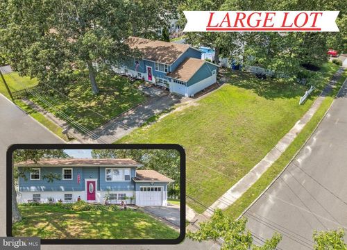524 River Dr, Toms River, NJ, 08753-5713 | Card Image