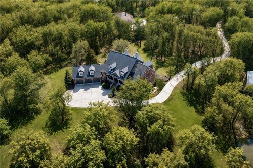 8200 W 172nd Ter, Stilwell, KS, 66085-9227 | Card Image