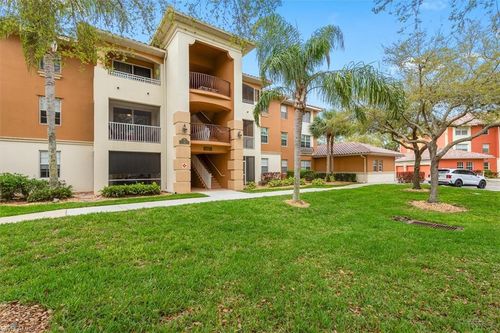 201-3957 Pomodoro Cir, Cape Coral, FL, 33909-5137 | Card Image