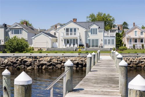 11 Hancox St, Stonington, CT, 06378-1407 | Card Image
