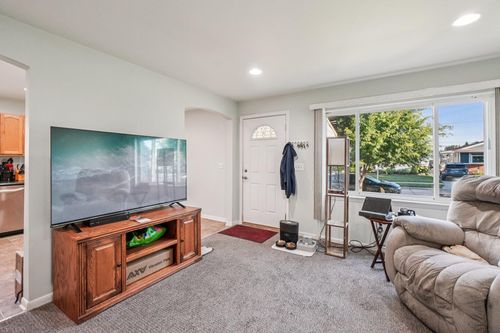 22451 Lake Dr, Saint Clair Shores, MI, 48082-1815 | Card Image