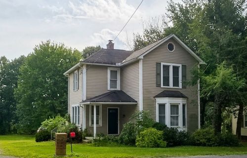 1731 Pulaski Rd, New Castle, PA, 16105-1936 | Card Image