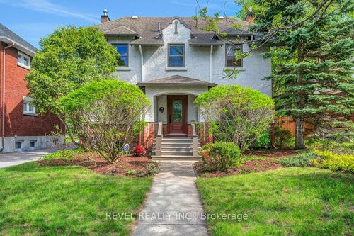 320 Clemow Ave, Ottawa, ON, K1S2B8 | Card Image