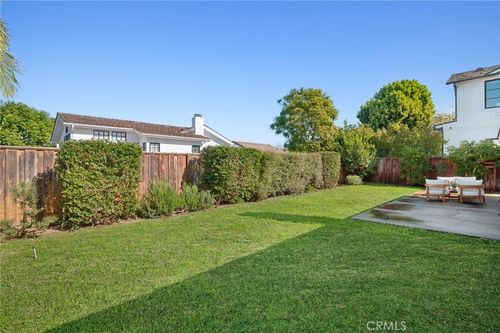 2030 Port Weybridge Pl, Newport Beach, CA, 92660-5433 | Card Image