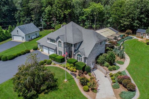 1193 Yarrow Rd, Bedford, VA, 24523-3685 | Card Image