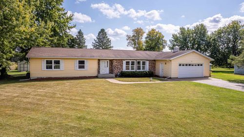 711 Rio Grande Dr, Merrill, WI, 54452-9240 | Card Image