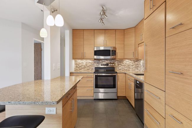 UNIT-1002 - 78 10 Th St E, Condo with 2 bedrooms, 1 bathrooms and null parking in Saint Paul MN | Image 5