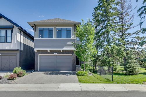 69 Shawnee Green Sw, Calgary, AB, T2Y0P5 | Card Image
