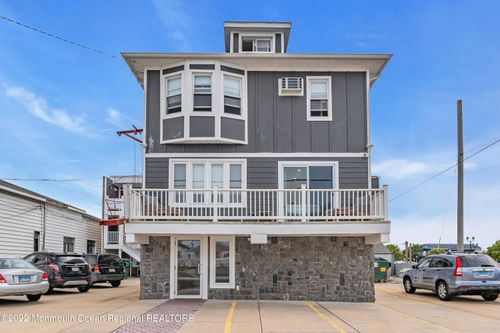 61 Sumner Ave, Seaside Heights, NJ, 08751-2117 | Card Image