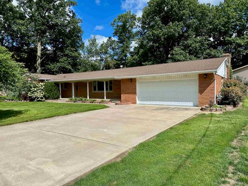 316 Nason St, Chesaning, MI, 48616-1141 | Card Image