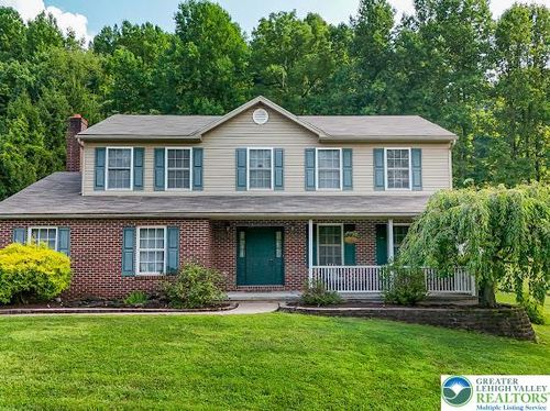 2484 Alpine Dr, HELLERTOWN, PA, 18055-3201 | Card Image