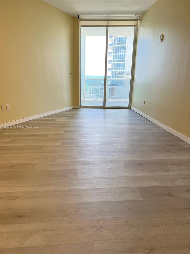 APT-707 - 16001 Collins Ave, Condo with 3 bedrooms, 3 bathrooms and null parking in Sunny Isles Beach FL | Image 17