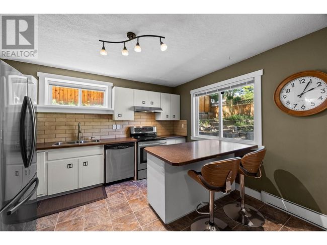 1172 Linthorpe Rd, House other with 4 bedrooms, 3 bathrooms and 4 parking in Kamloops BC | Image 5