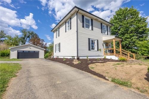 105 Dry Knob Rd, Smithfield, PA, 15478-1245 | Card Image