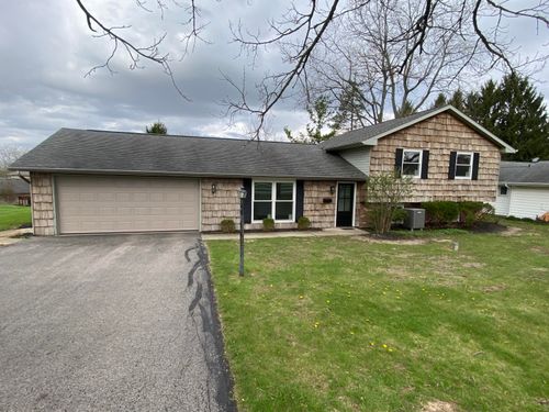 209 Shady Lane Dr, Bellefontaine, OH, 43311-2829 | Card Image