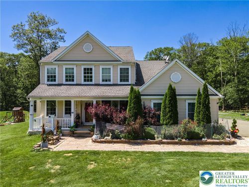 6 Westridge Ct, East Stroudsburg, PA, 18302-7100 | Card Image