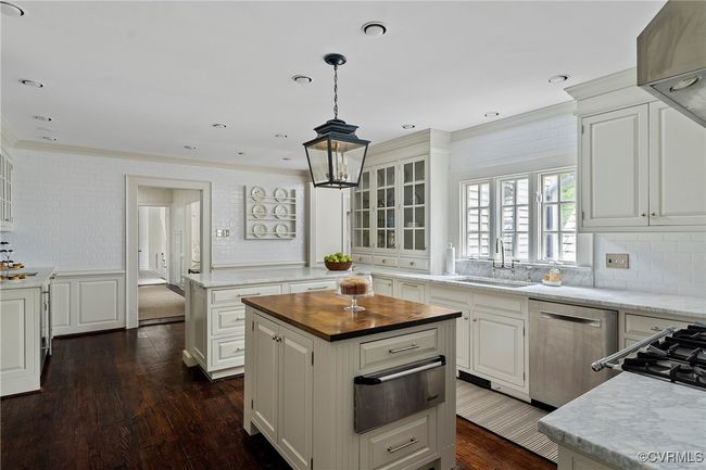 10700 Darby Cir, House other with 6 bedrooms, 5 bathrooms and null parking in Midlothian VA | Image 8