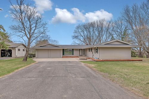 3604 Crestwood Dr Ne, Alexandria, MN, 56308-8935 | Card Image