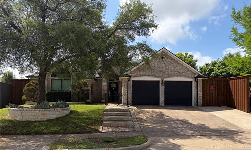 1902 High Meadow Dr, Garland, TX, 75040-8211 | Card Image