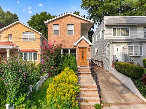 42-05 249th St, Little Neck, NY, 11363-1624 | Card Image