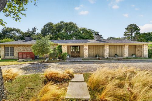 3902 Laramie Dr, Granbury, TX, 76049-7233 | Card Image