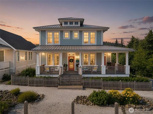 286 Compass St, Pacific Beach, WA, 98571-5053 | Card Image