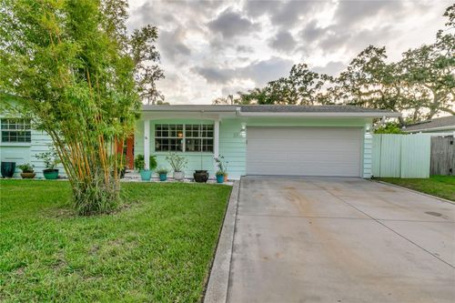 2336 Middlecoff Dr, DUNEDIN, FL, 34698-2234 | Card Image