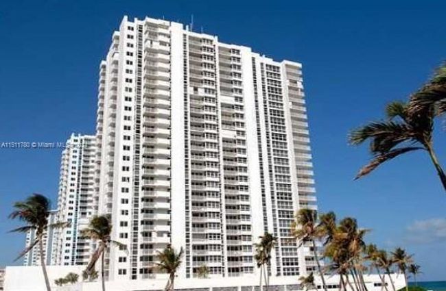 APT-2705 - 1370 S Ocean Blvd, Condo with 2 bedrooms, 2 bathrooms and null parking in Pompano Beach FL | Image 27