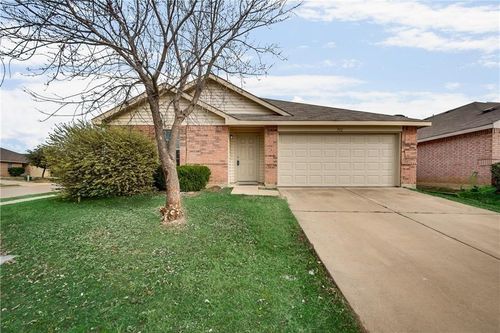 1512 Queens Brook Ln, Fort Worth, TX, 76140-5751 | Card Image