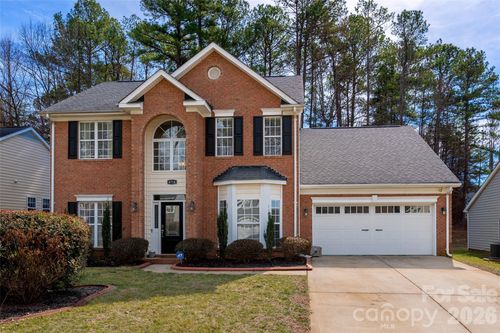 6714 Reedy Creek Rd, Charlotte, NC, 28215-6096 | Card Image