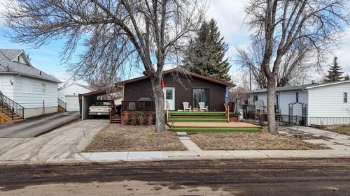 130 3 Ave E, Rockyford, AB, T0J2R0 | Card Image