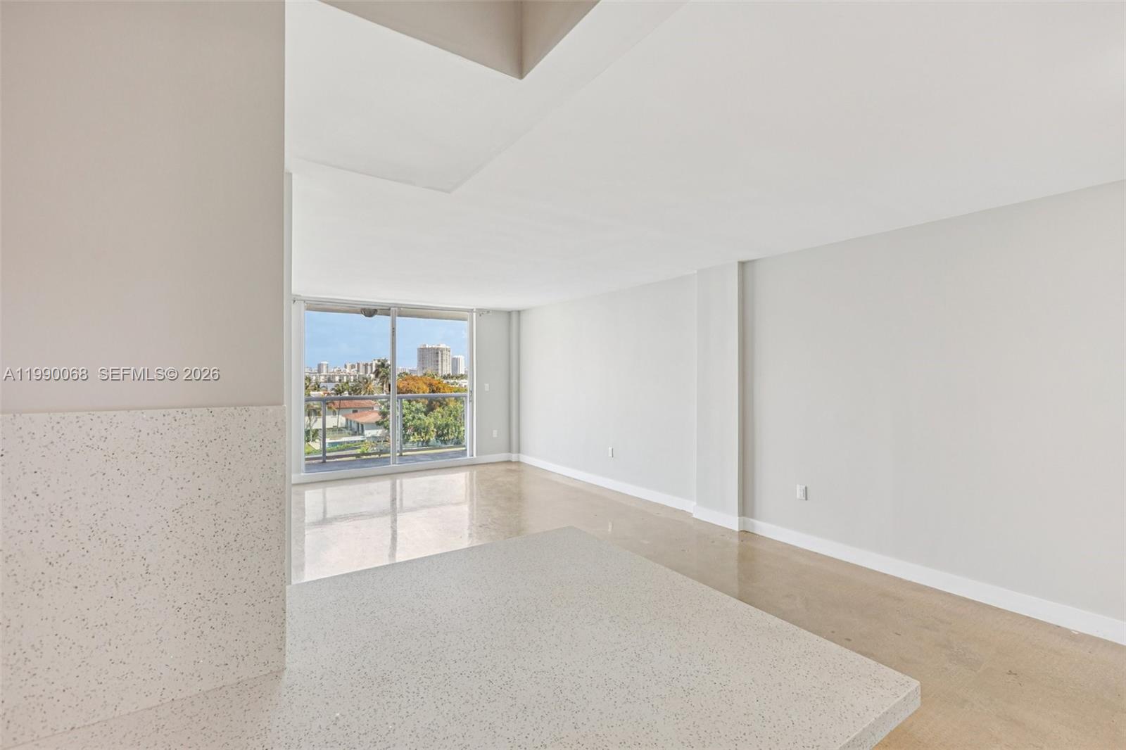 Residential in North Miami Beach 4