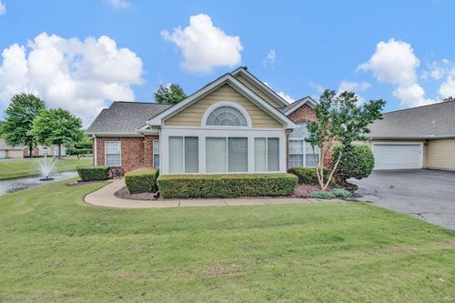 49-1753 Appling Oaks Cir, Cordova, TN, 38016-4952 | Card Image