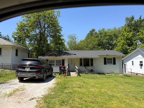 2105 N Albertha Ave, Springfield, MO, 65803-1904 | Card Image